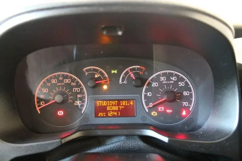 Fiat Fiorino 1.3 MJT 95CV Furgone Adventure + Allest. Tecnico foto 9