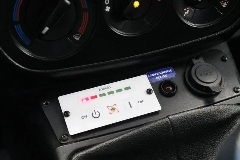 Fiat Fiorino 1.3 MJT 95CV Furgone Adventure + Allest. Tecnico foto 14