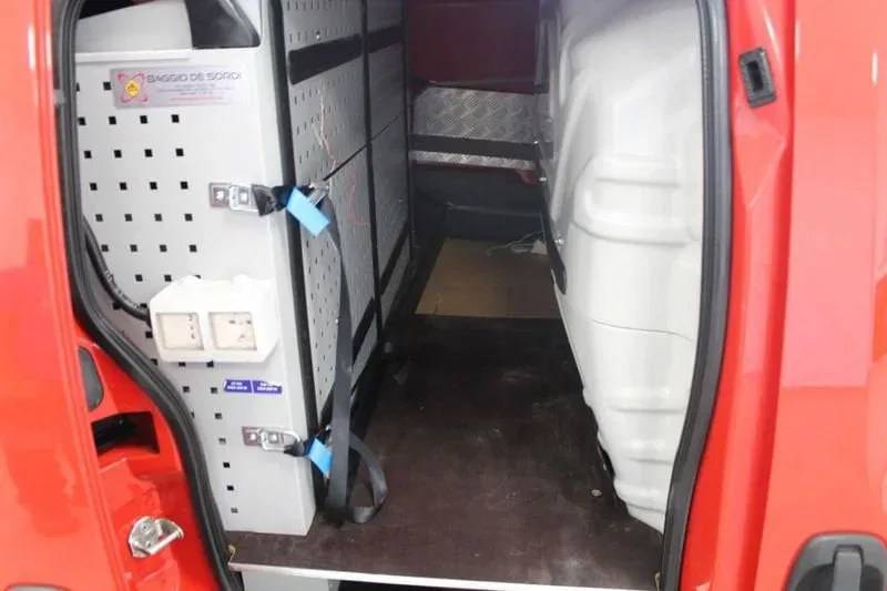 Fiat Fiorino 1.3 MJT 95CV Furgone Adventure + Allest. Tecnico foto 28