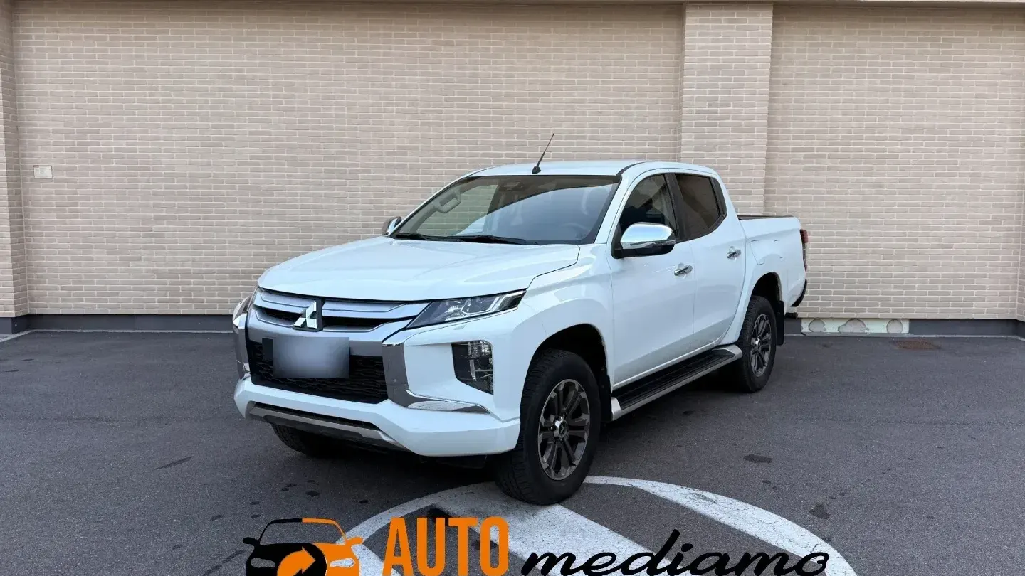 Mitsubishi L200 2.3 D DoubleCab 4x4 RIDOTTE E BLOCCAGGIO