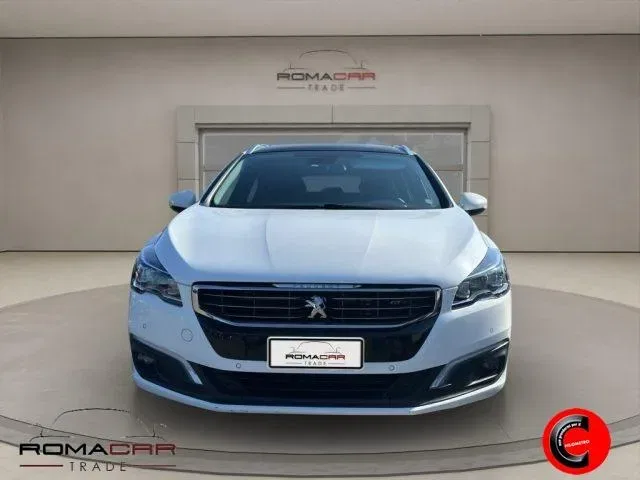 Peugeot 508 BlueHDi 180 EAT6 S&S SW Allure foto 2