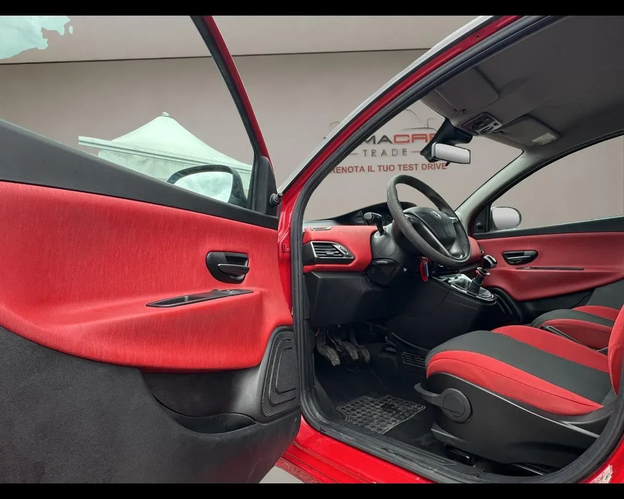Lancia Ypsilon 1.2 69 CV 5 porte GPL Ecochic Gold foto 18