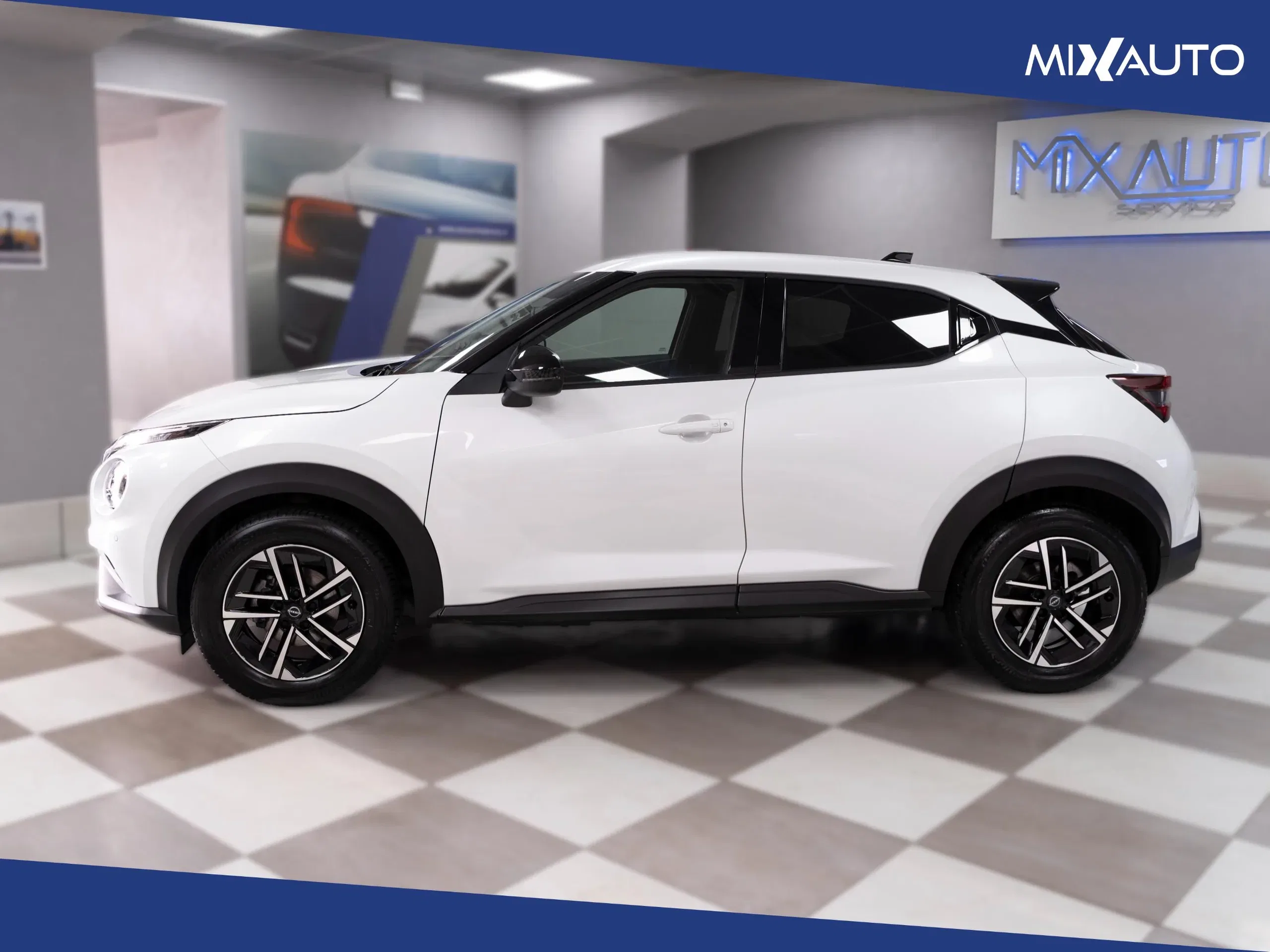 Nissan Juke 1.0 DIG-T N-Connecta 114CV DCT foto 3