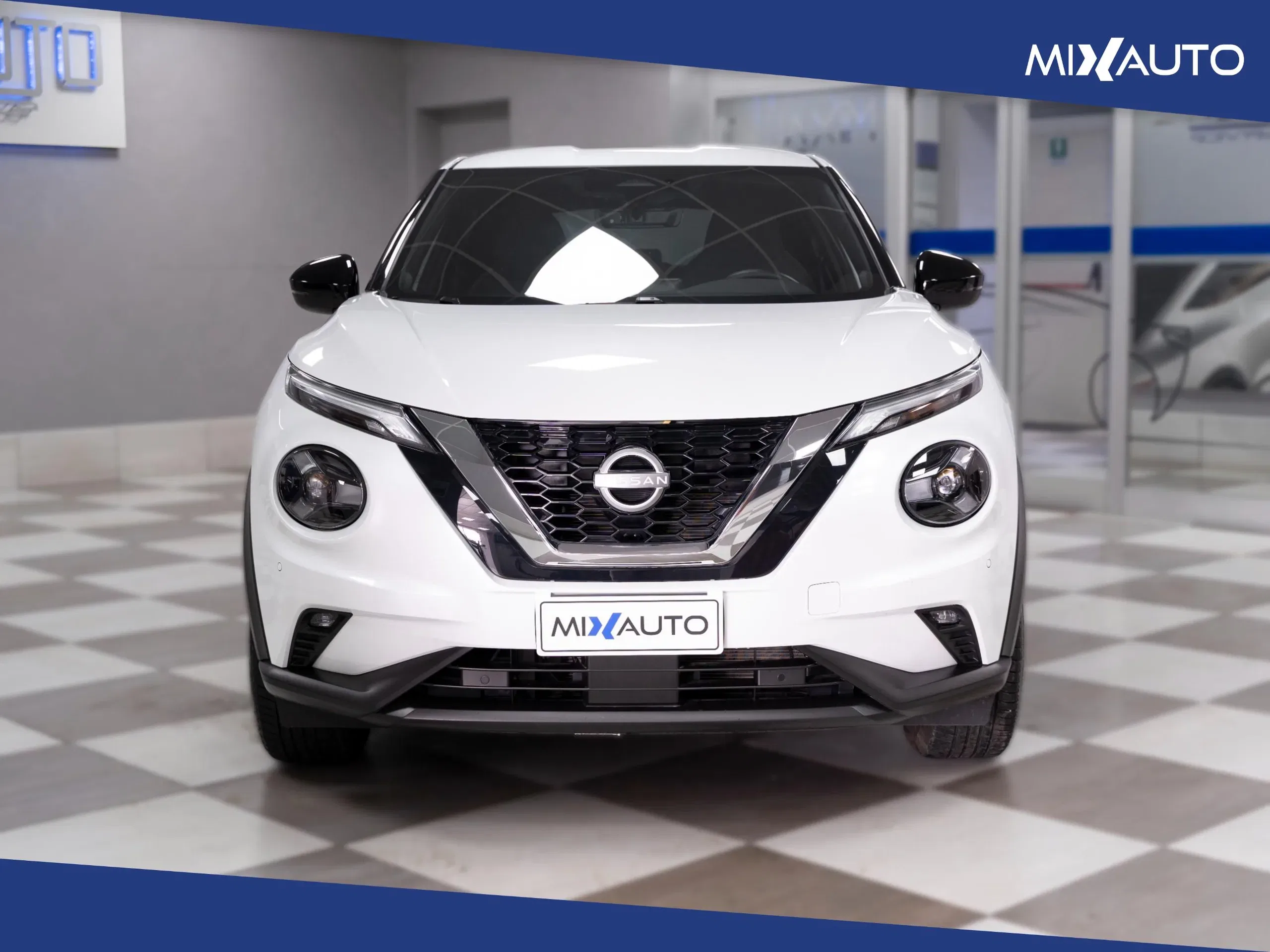 Nissan Juke 1.0 DIG-T N-Connecta 114CV DCT foto 2