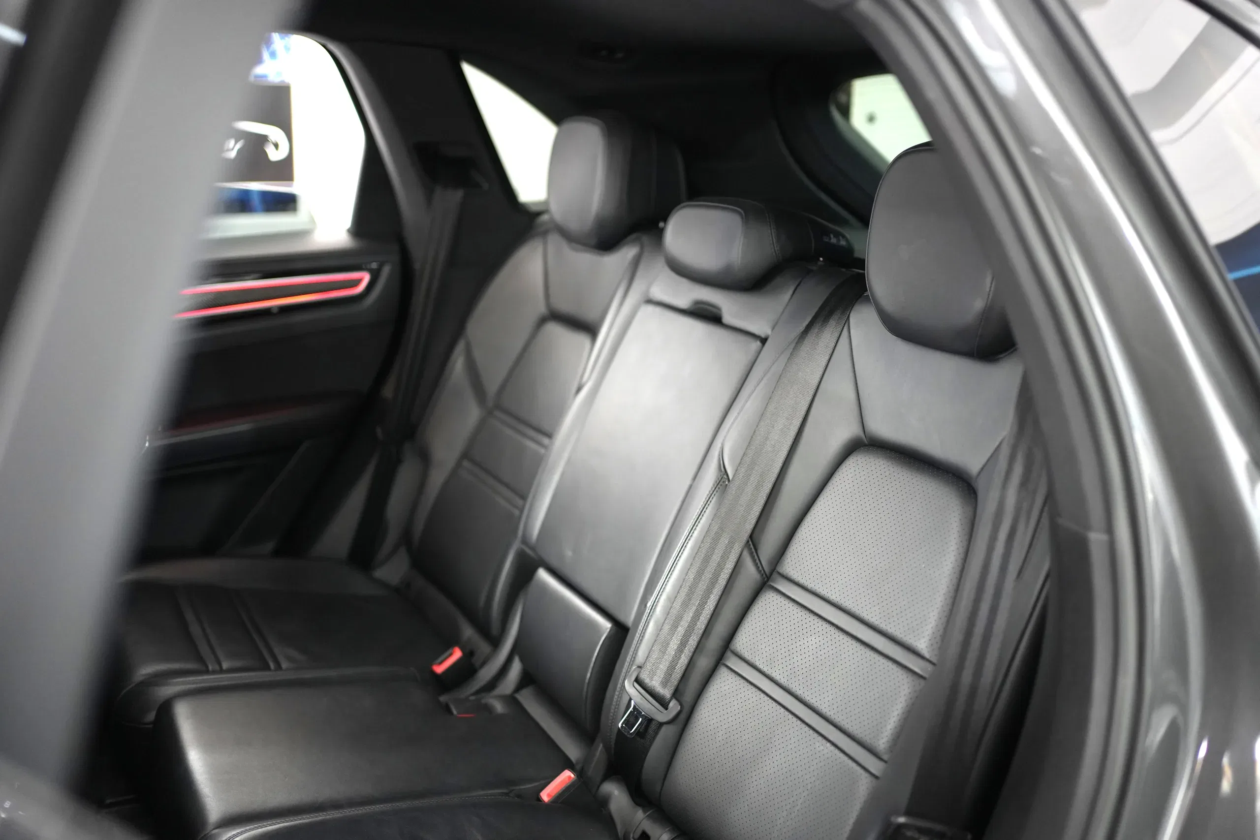 Porsche Cayenne 3.0 V6 E-Hybrid + Tetto apribile foto 11