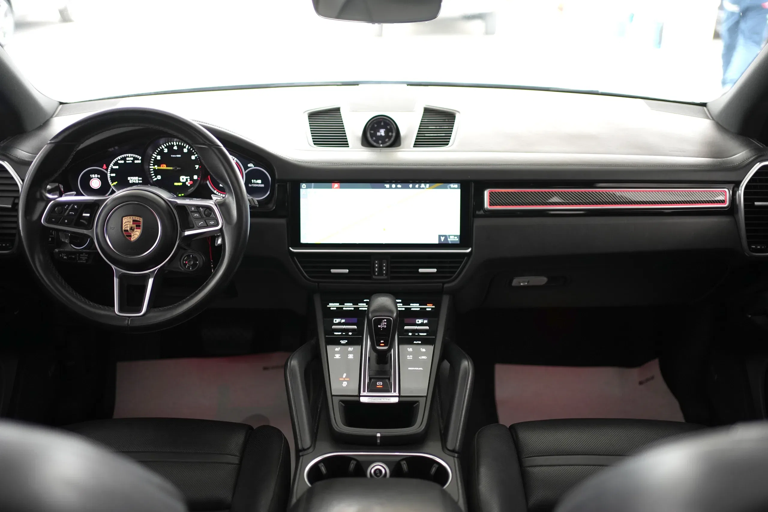 Porsche Cayenne 3.0 V6 E-Hybrid + Tetto apribile foto 13
