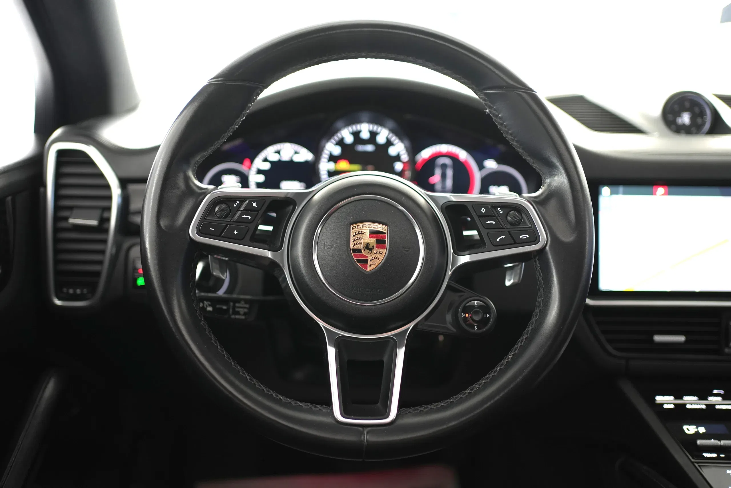 Porsche Cayenne 3.0 V6 E-Hybrid + Tetto apribile foto 14