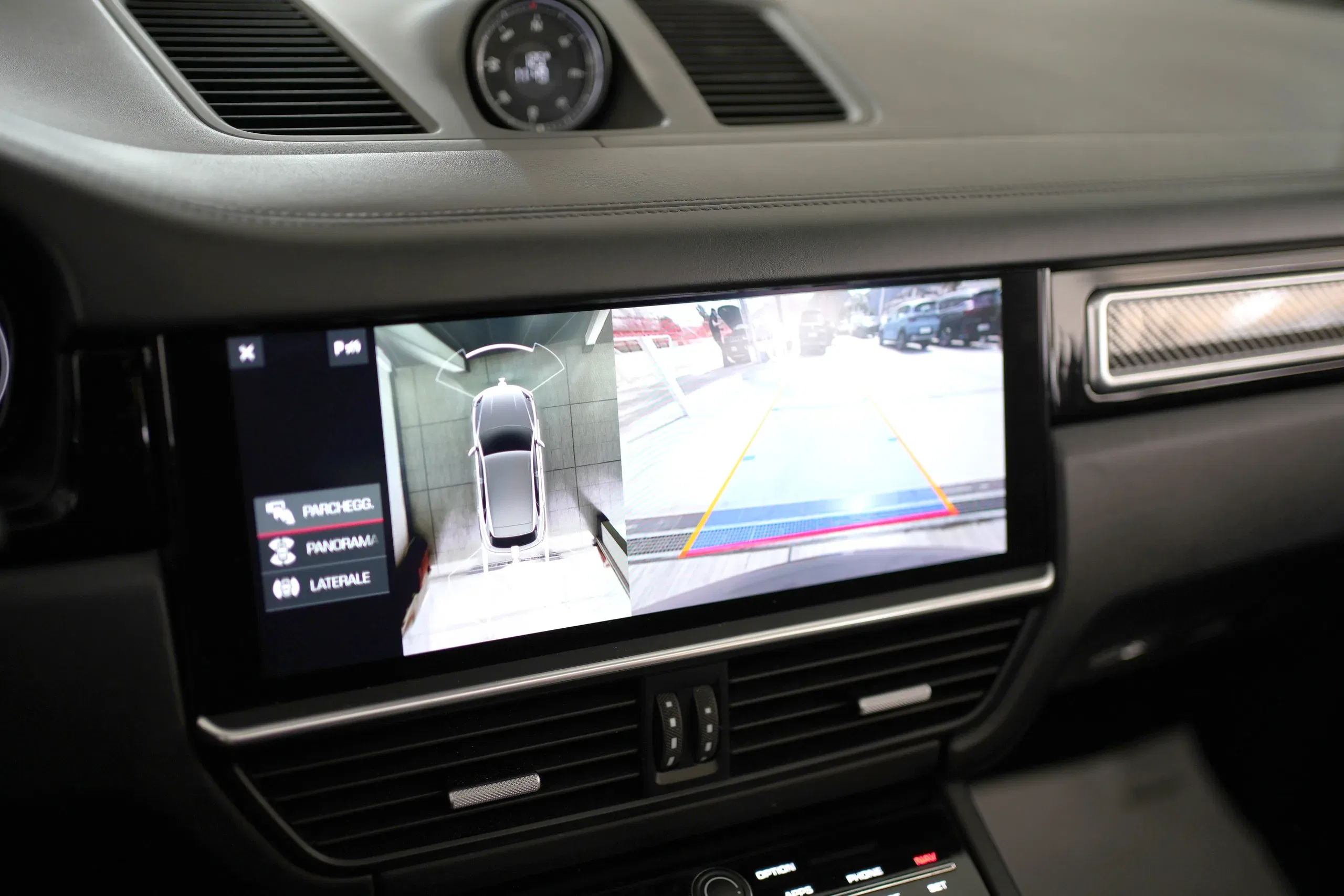 Porsche Cayenne 3.0 V6 E-Hybrid + Tetto apribile foto 18
