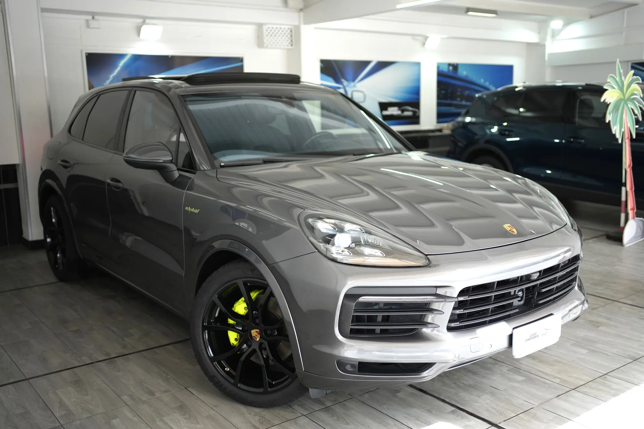 Porsche Cayenne 3.0 V6 E-Hybrid + Tetto apribile foto 3