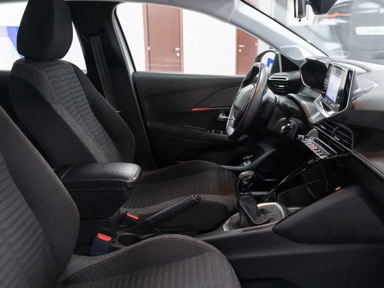 Peugeot 208 1.2 Puretech Active Pack S&S 75CV foto 14