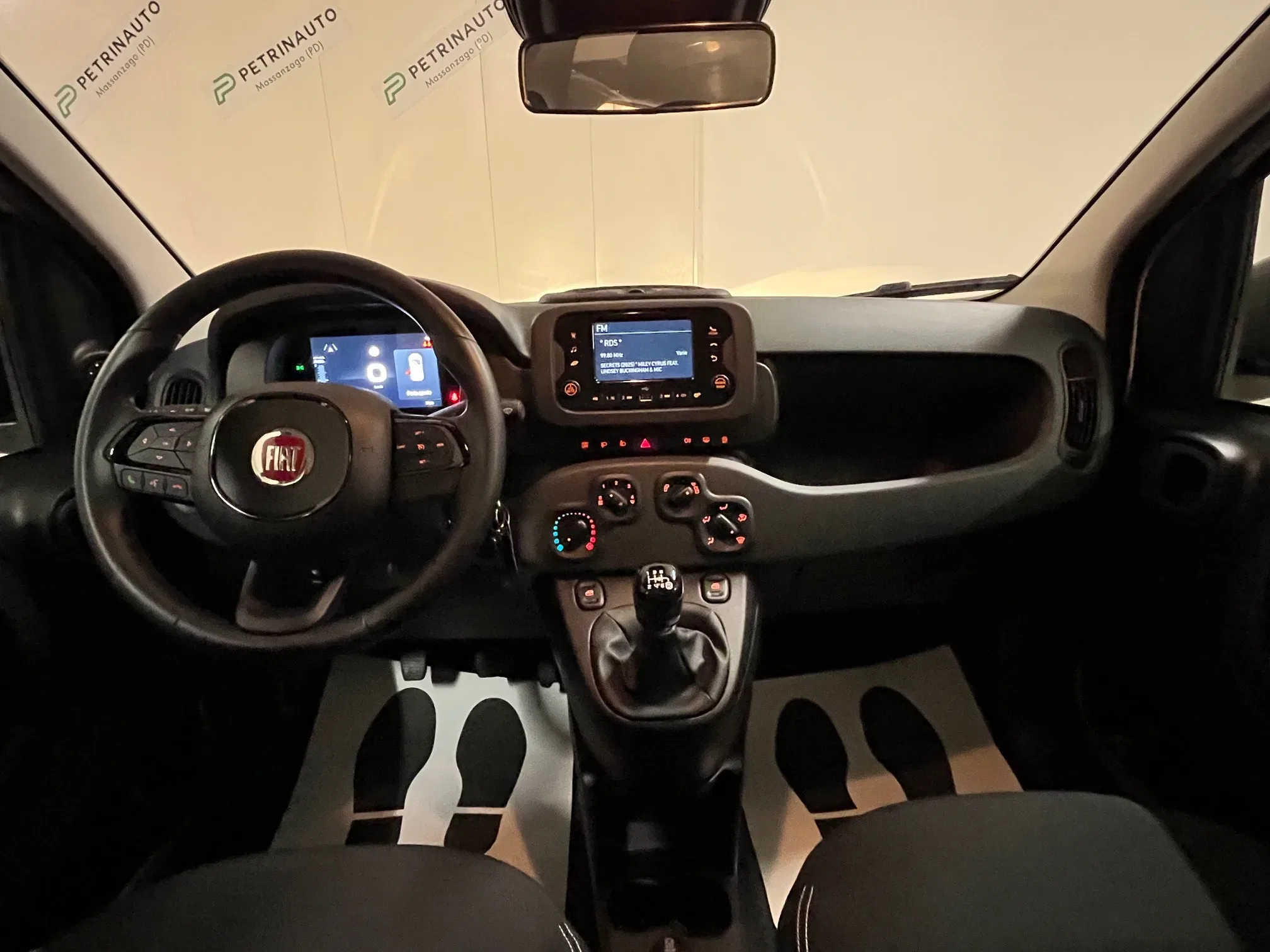 Fiat Panda Pandina 1.0 firefly hybrid Icon s&s 65cv 5p.ti Km0 foto 18