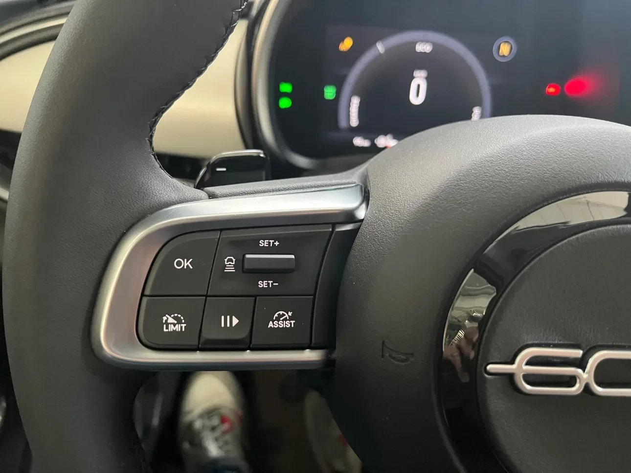 Fiat 600 1.2 hybrid La Prima 110cv auto Km.0 NAZIONALE foto 15