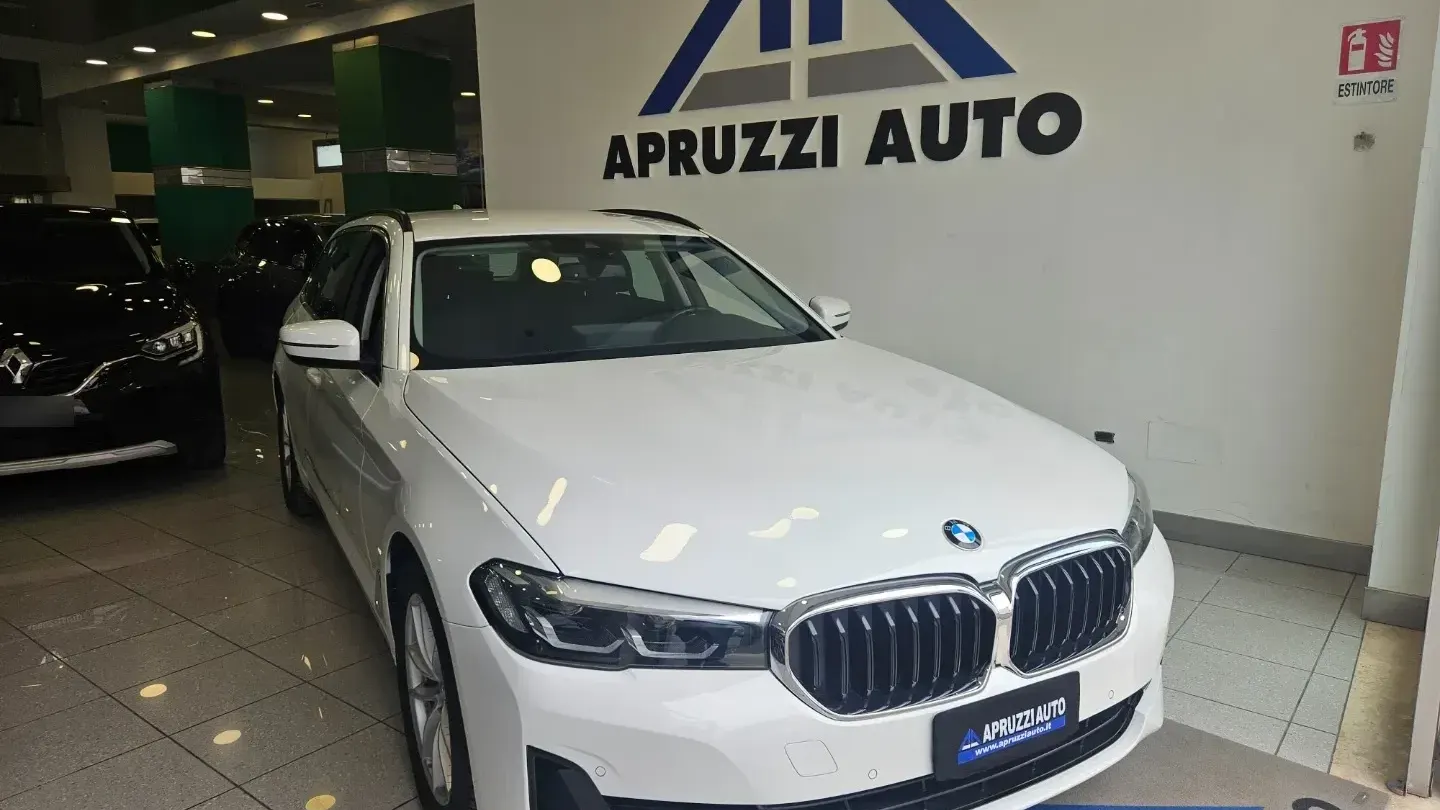 BMW 520d 48V Touring Business