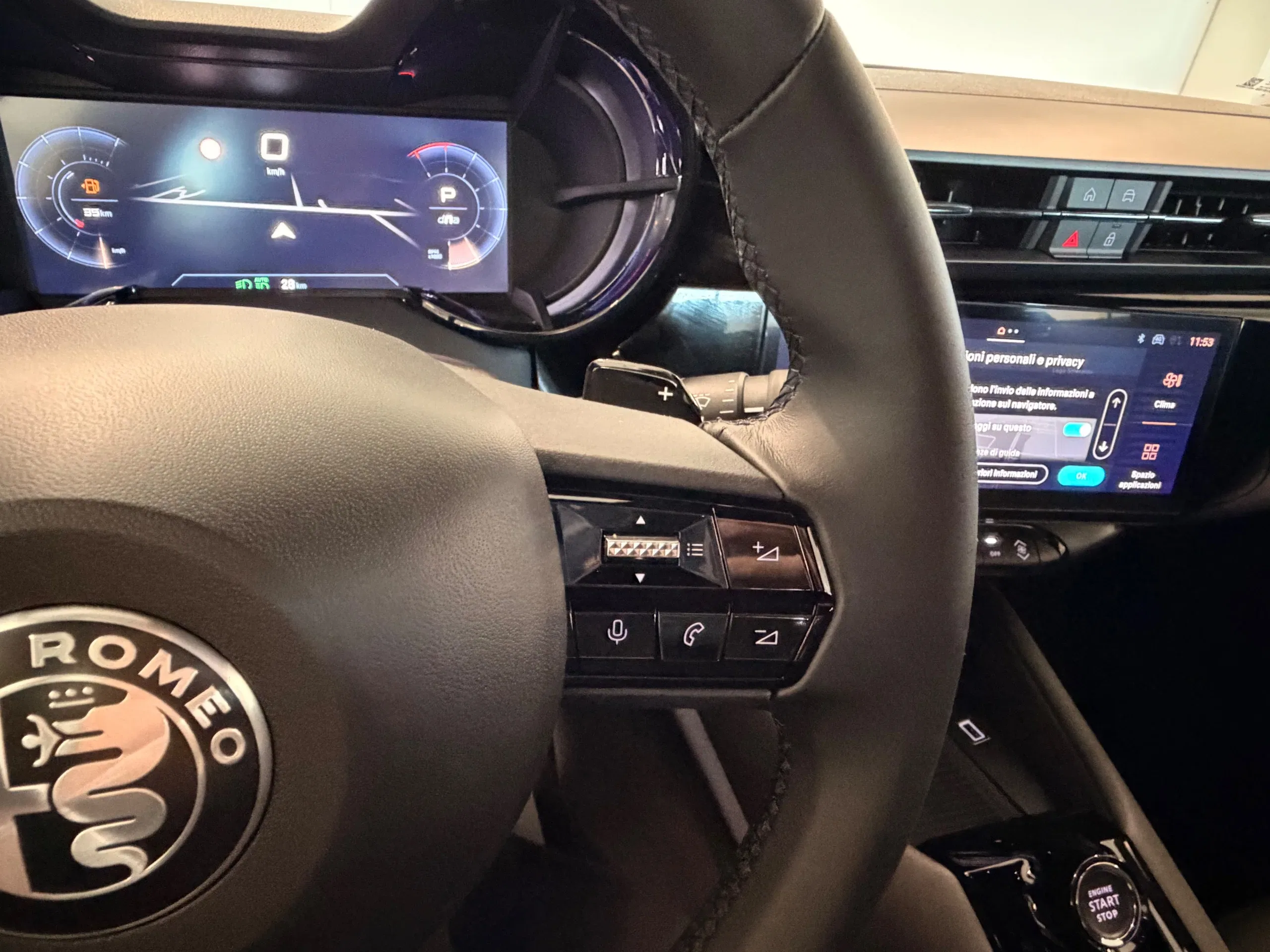 Alfa Romeo Junior 1.2 ibrida Speciale 145cv edct6 Km Zero Nazionale foto 11