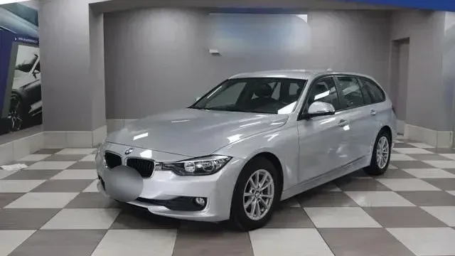 BMW 318 D Touring AUT EU5
