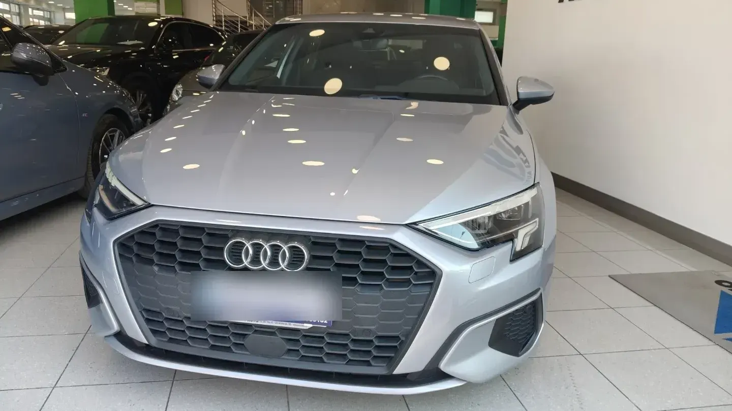 Audi A3 Sedan 30 TDI S tronic Business
