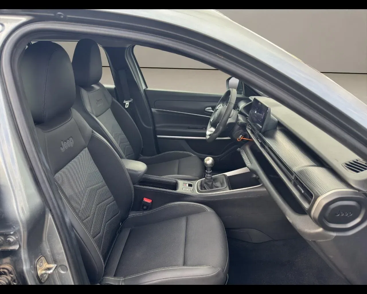 Jeep Avenger 1.2 Turbo 100 CV Altitude foto 16