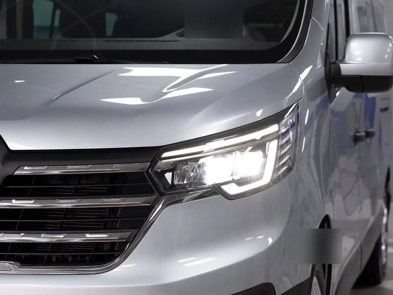 RENAULT Trafic Passenger 2.0 Blue DCI 150CV L2 Authentic foto 8