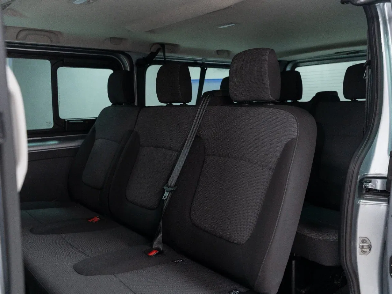 RENAULT Trafic Passenger 2.0 Blue DCI 150CV L2 Authentic foto 16