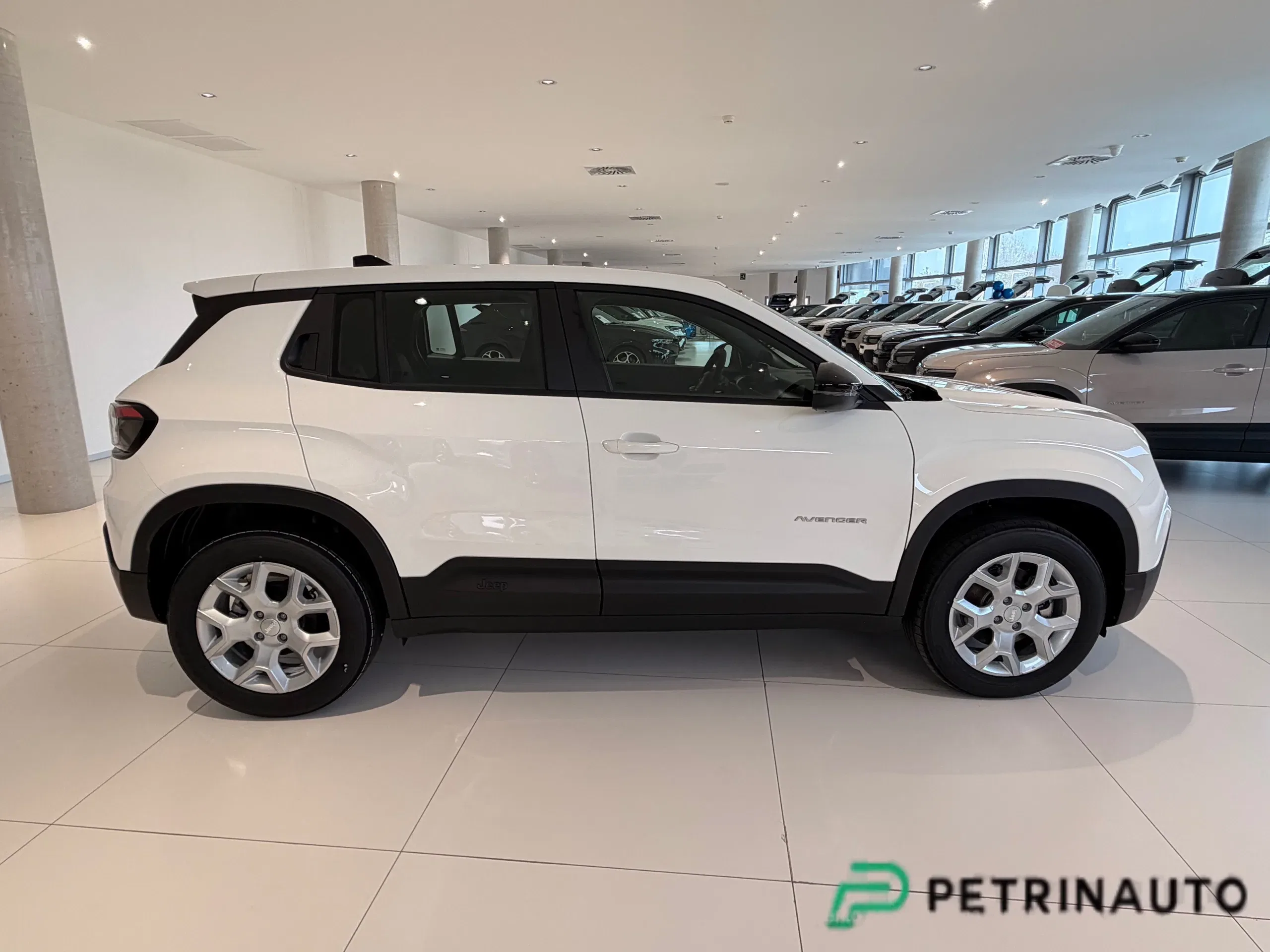 Jeep Avenger 1.2 turbo e-hybrid mhev Altitude fwd 110cv edct6 Km.0 Nazionale foto 4