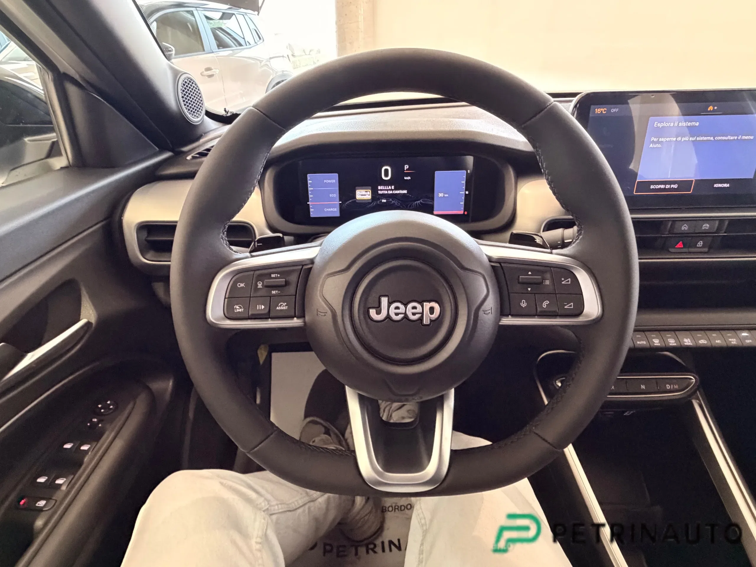 Jeep Avenger 1.2 turbo e-hybrid mhev Altitude fwd 110cv edct6 Km.0 Nazionale foto 13