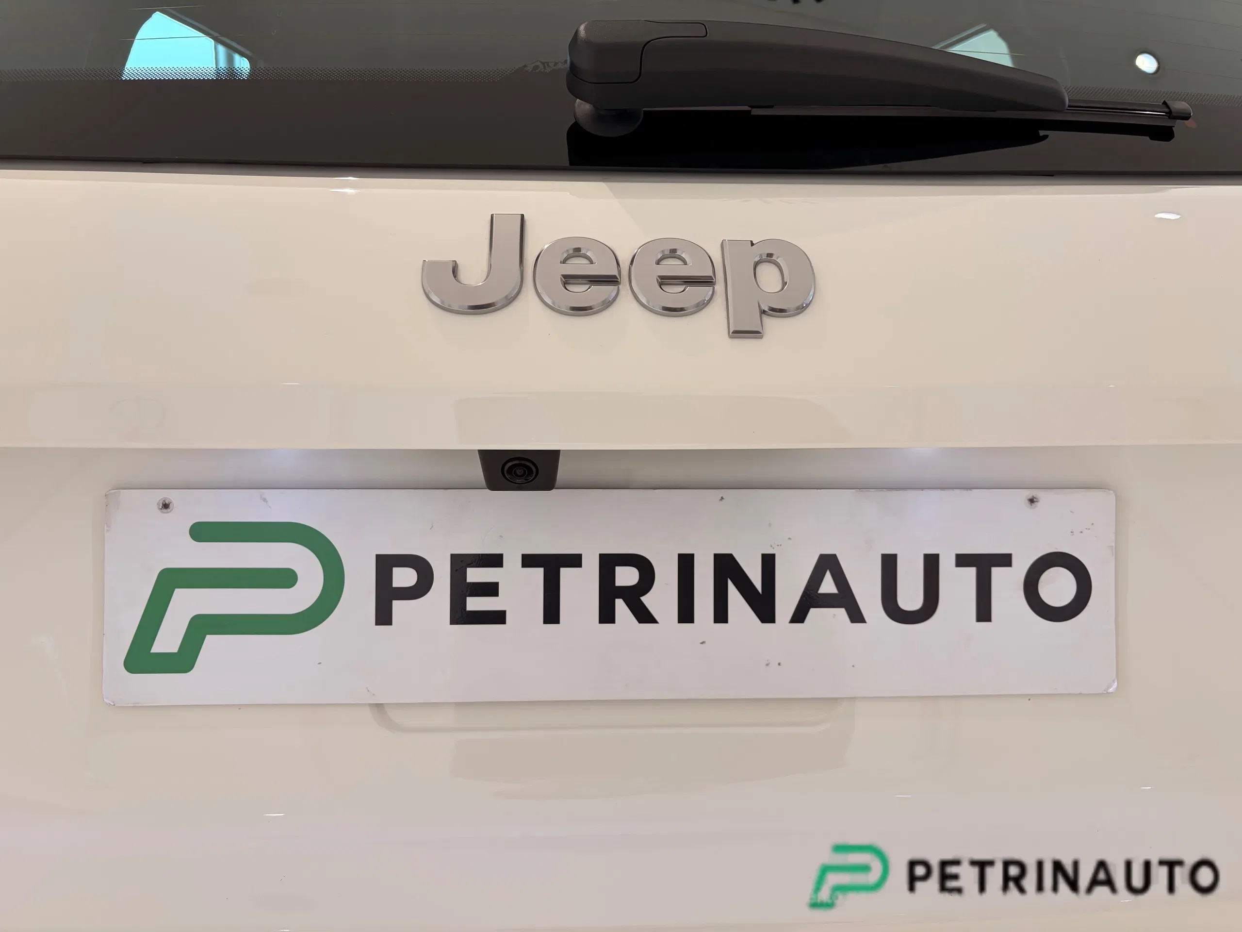 Jeep Avenger 1.2 turbo e-hybrid mhev Altitude fwd 110cv edct6 Km.0 Nazionale foto 24