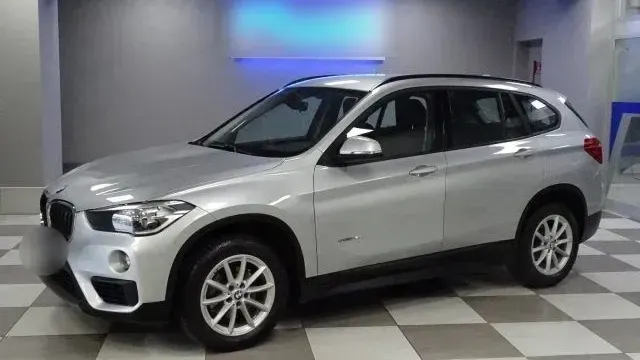 BMW X1 sDrive 18d Advantage AUT EU6