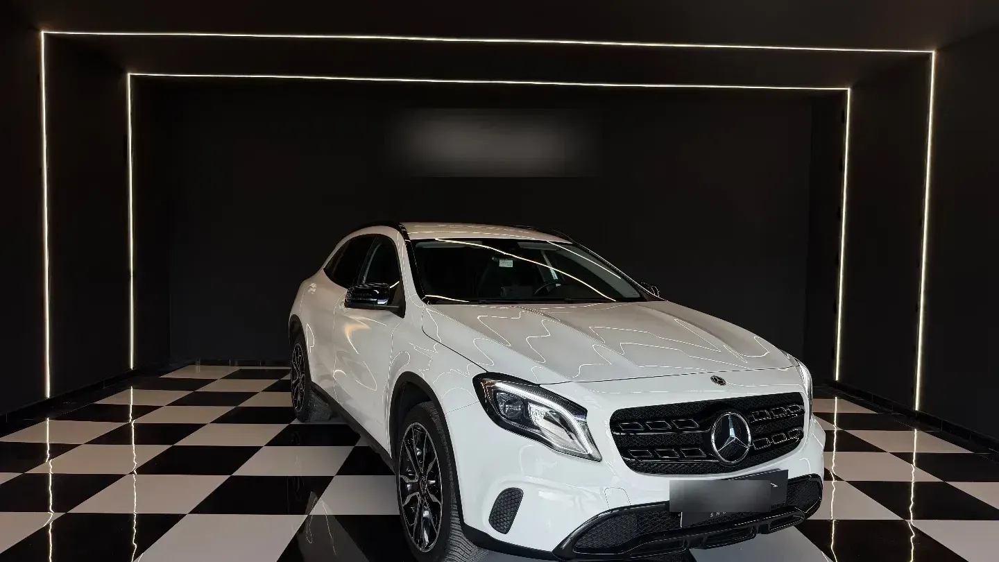Mercedes-Benz GLA 200 d Automatic Sport