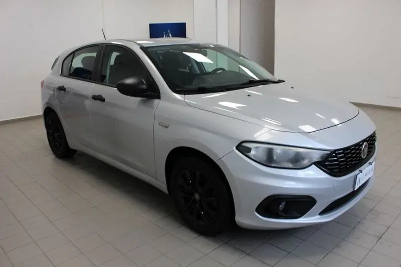 Fiat Tipo 1.3 Mjt S&S 5 porte Street foto 3