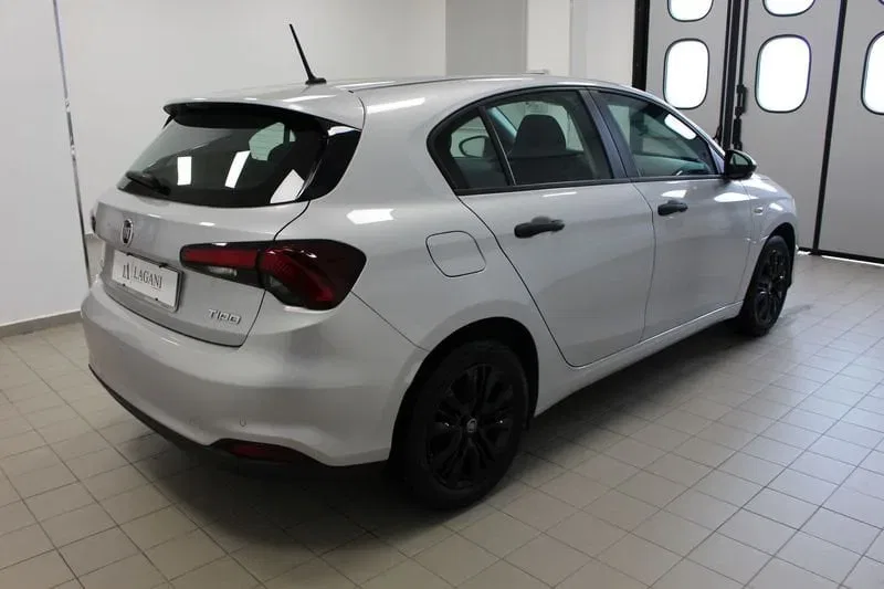Fiat Tipo 1.3 Mjt S&S 5 porte Street foto 4