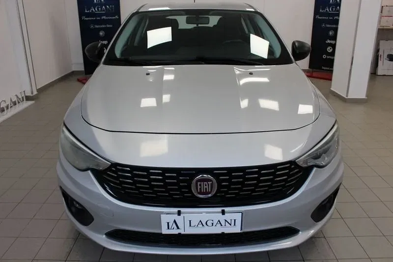 Fiat Tipo 1.3 Mjt S&S 5 porte Street foto 2