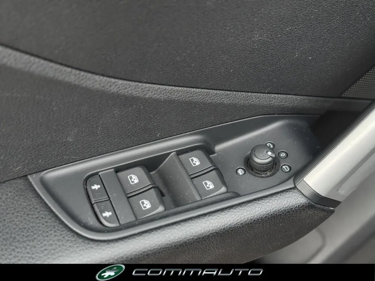 Audi Q2 30 TDI S tronic Business foto 11