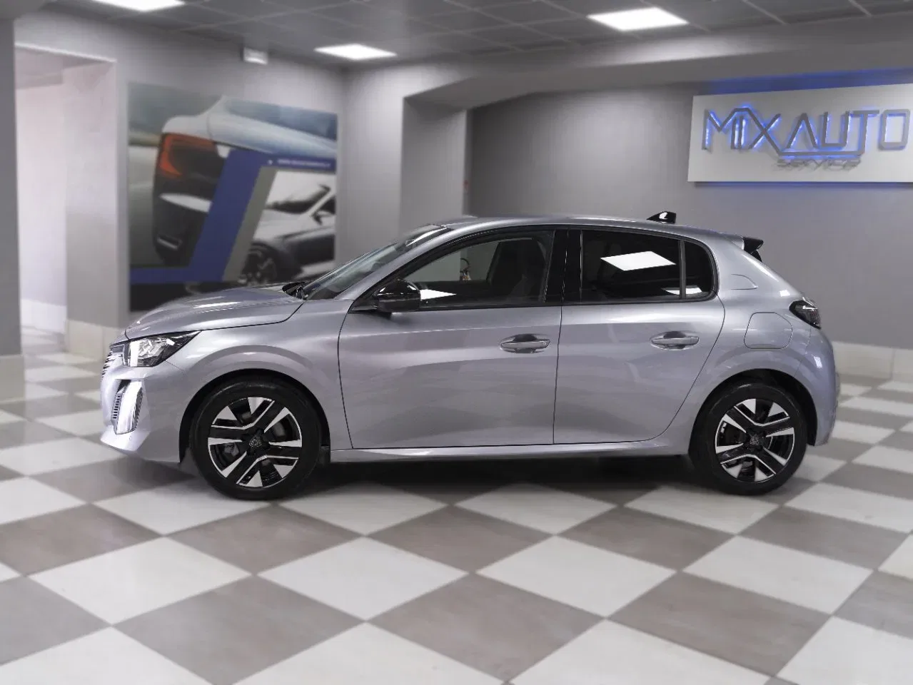 Peugeot 208 1.2 Puretech Allure S&S 100CV foto 3
