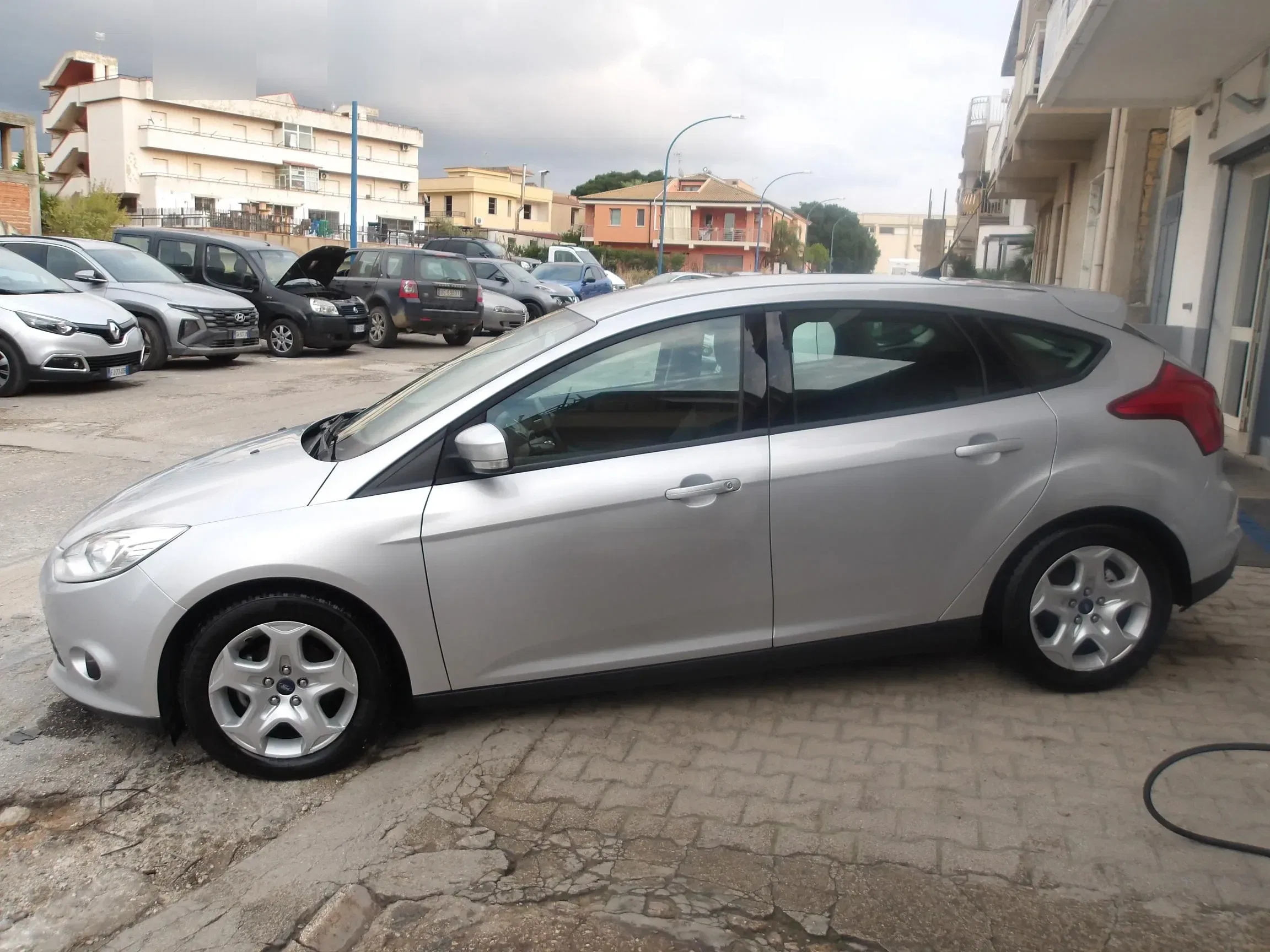 FORD FOCUS 1.6 TDCi 115 CV Business foto 3