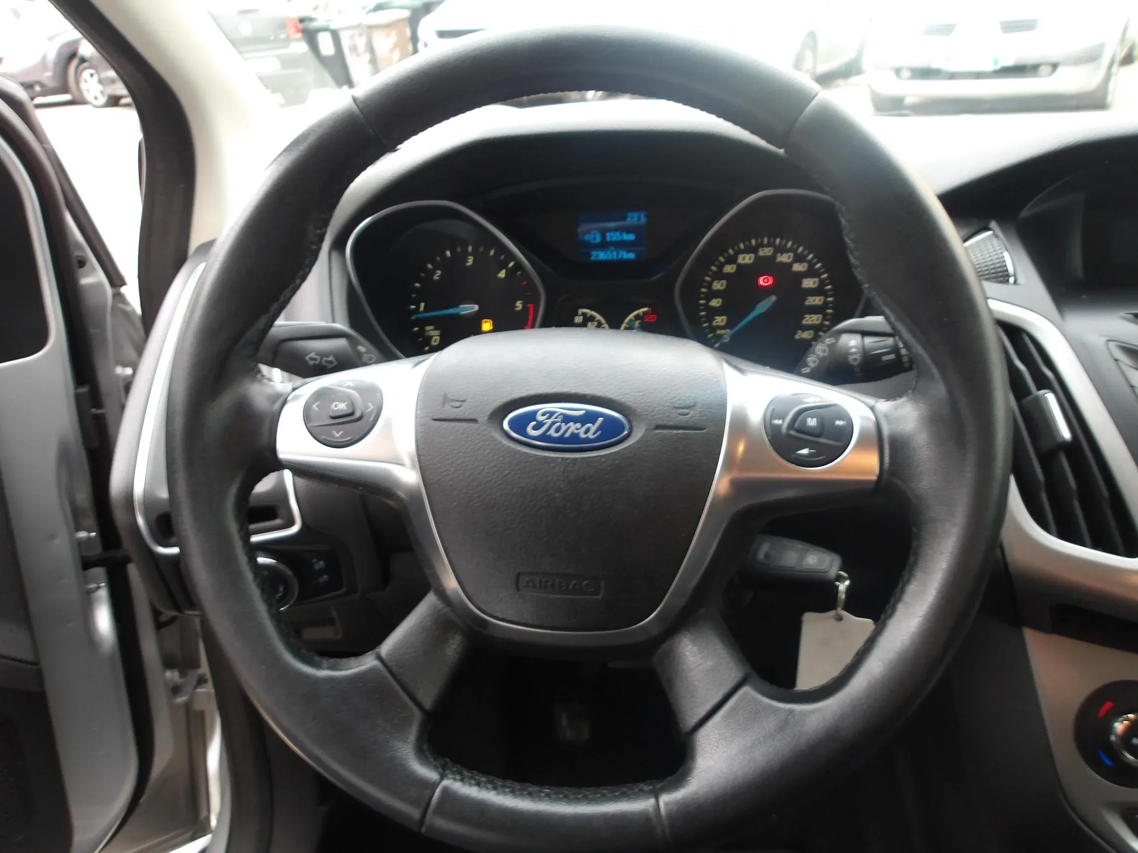 FORD FOCUS 1.6 TDCi 115 CV Business foto 9