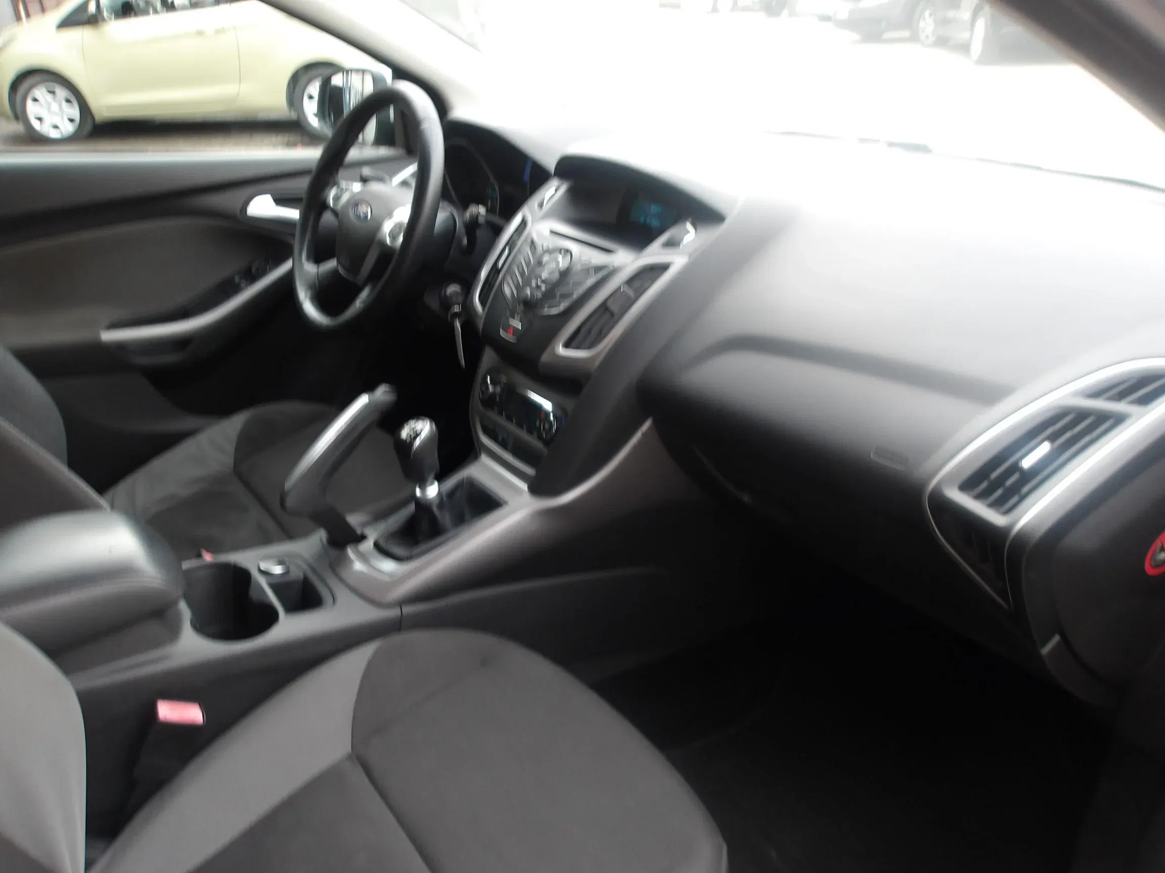 FORD FOCUS 1.6 TDCi 115 CV Business foto 11