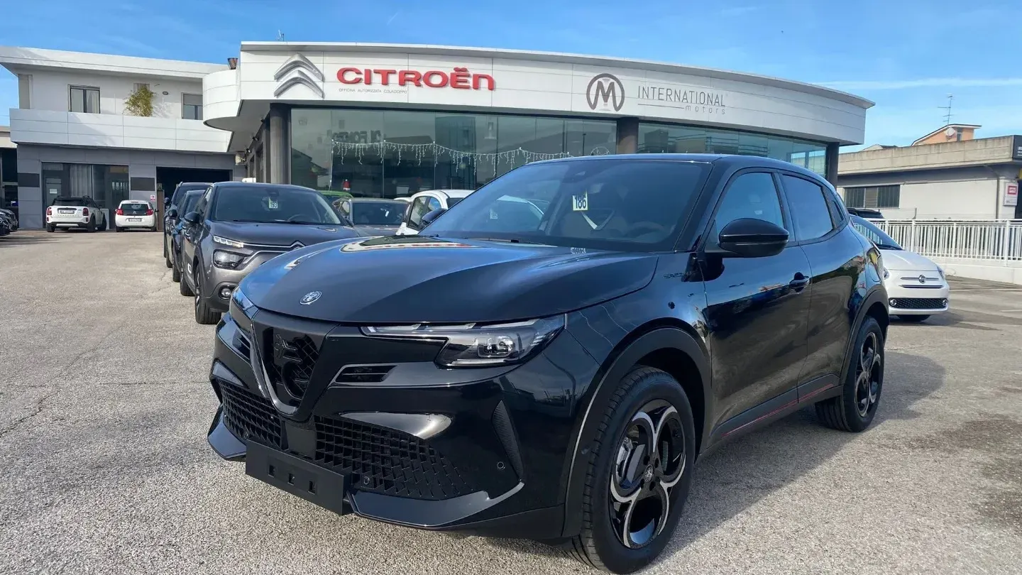 Alfa Romeo Junior 1.2 145 CV Hybrid eDCT6 Speciale