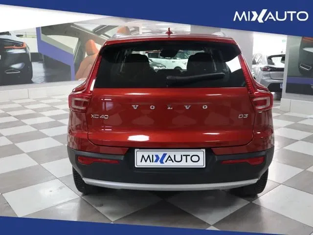 VOLVO XC40 D3 AWD Geartronic Inscription foto 4
