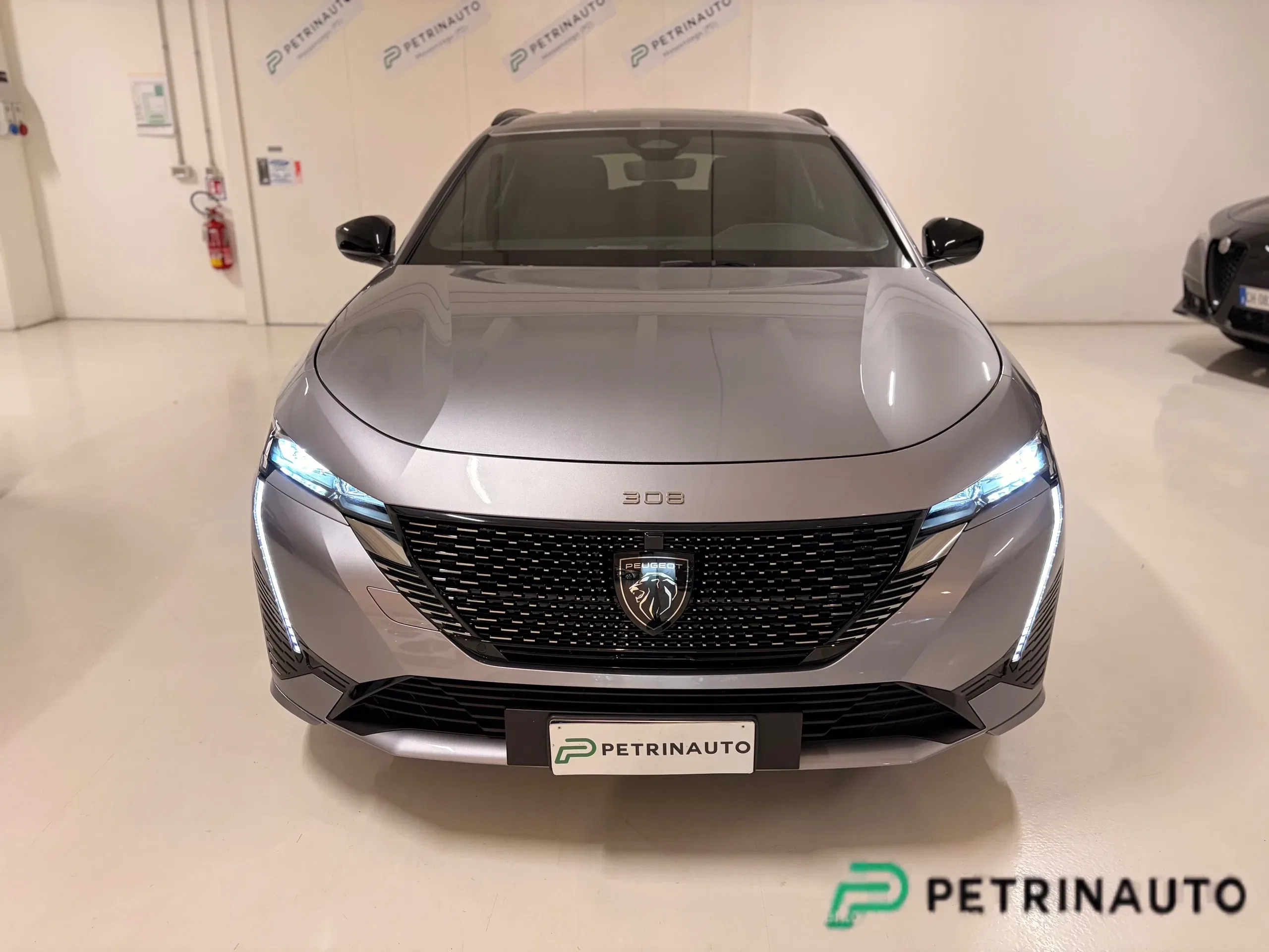 Peugeot 308 SW 1.2 GT s&s 130cv eat8 NAZIONALE foto 2