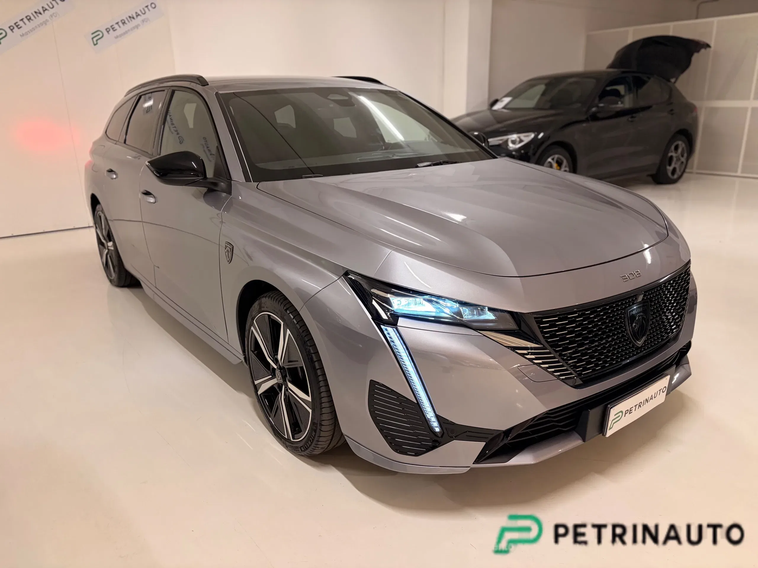 Peugeot 308 SW 1.2 GT s&s 130cv eat8 NAZIONALE foto 3