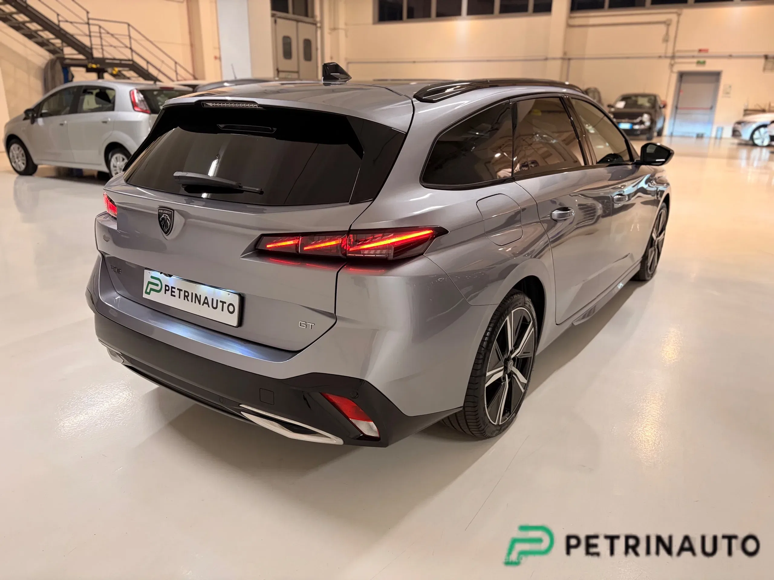 Peugeot 308 SW 1.2 GT s&s 130cv eat8 NAZIONALE foto 6