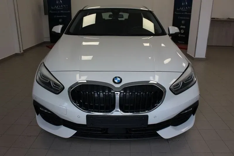 BMW Serie 1 d 116CV 5p. Business Advantage aut. foto 2