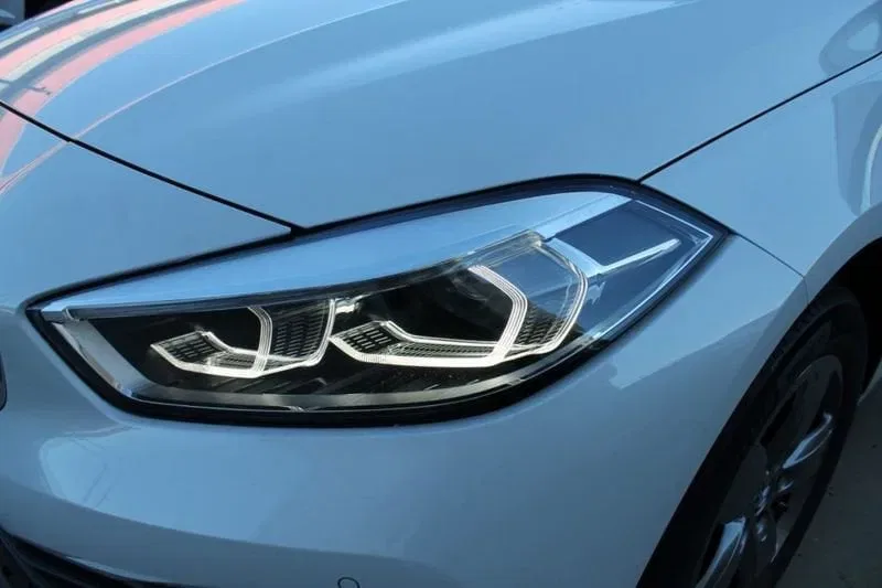 BMW Serie 1 d 116CV 5p. Business Advantage aut. foto 31