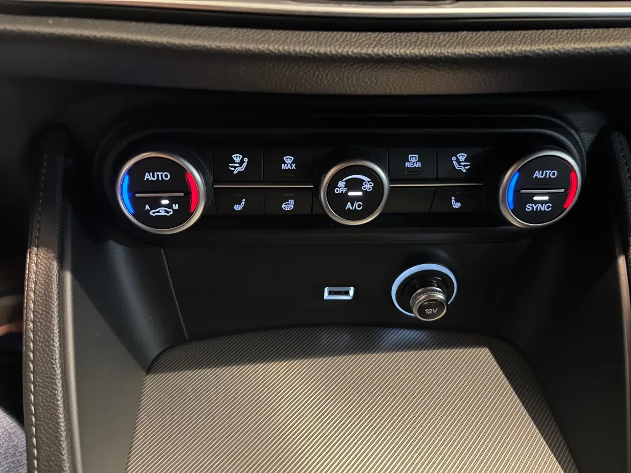 Alfa Romeo Stelvio 2.2 t Veloce Q4 210cv auto foto 22