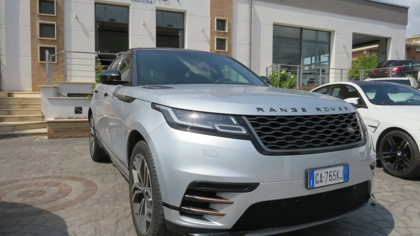 Land Rover RR Velar 2.0D 240 R-Dynamic HSE LAND ROVER RR VELAR 2.0D 240 R-DYNAMIC HSE