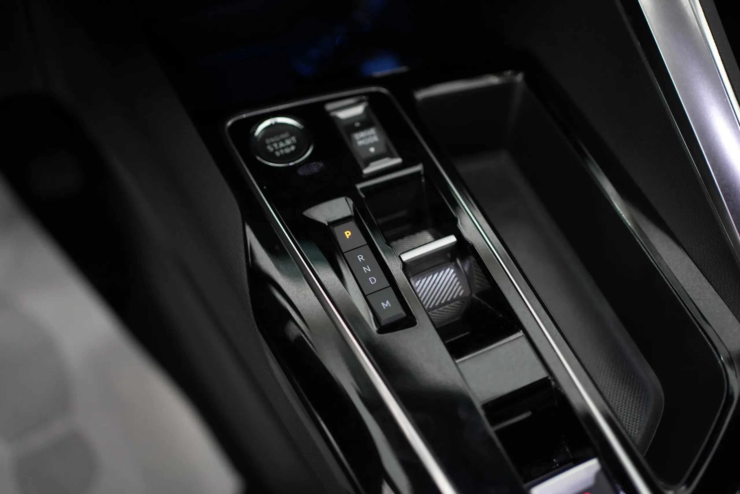 Peugeot 3008 BlueHDi 130cv EAT8 GT Pack+Tetto Apribile foto 7
