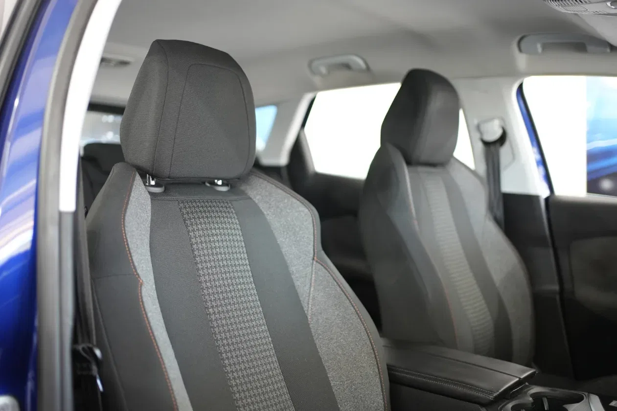 Peugeot 3008 BlueHDi 120 S&S EAT6 Active foto 16