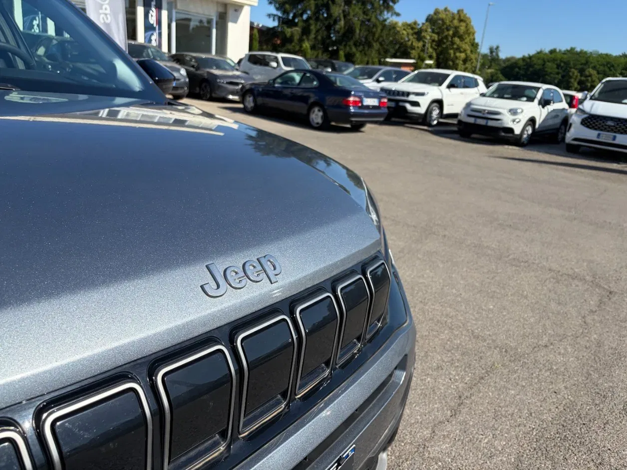 Jeep Avenger PROMO 1.2 turbo Summit fwd 100cv foto 34