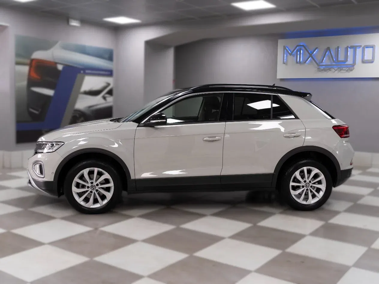 Volkswagen T-Roc 1.5 TSI Life ACT 150CV foto 3