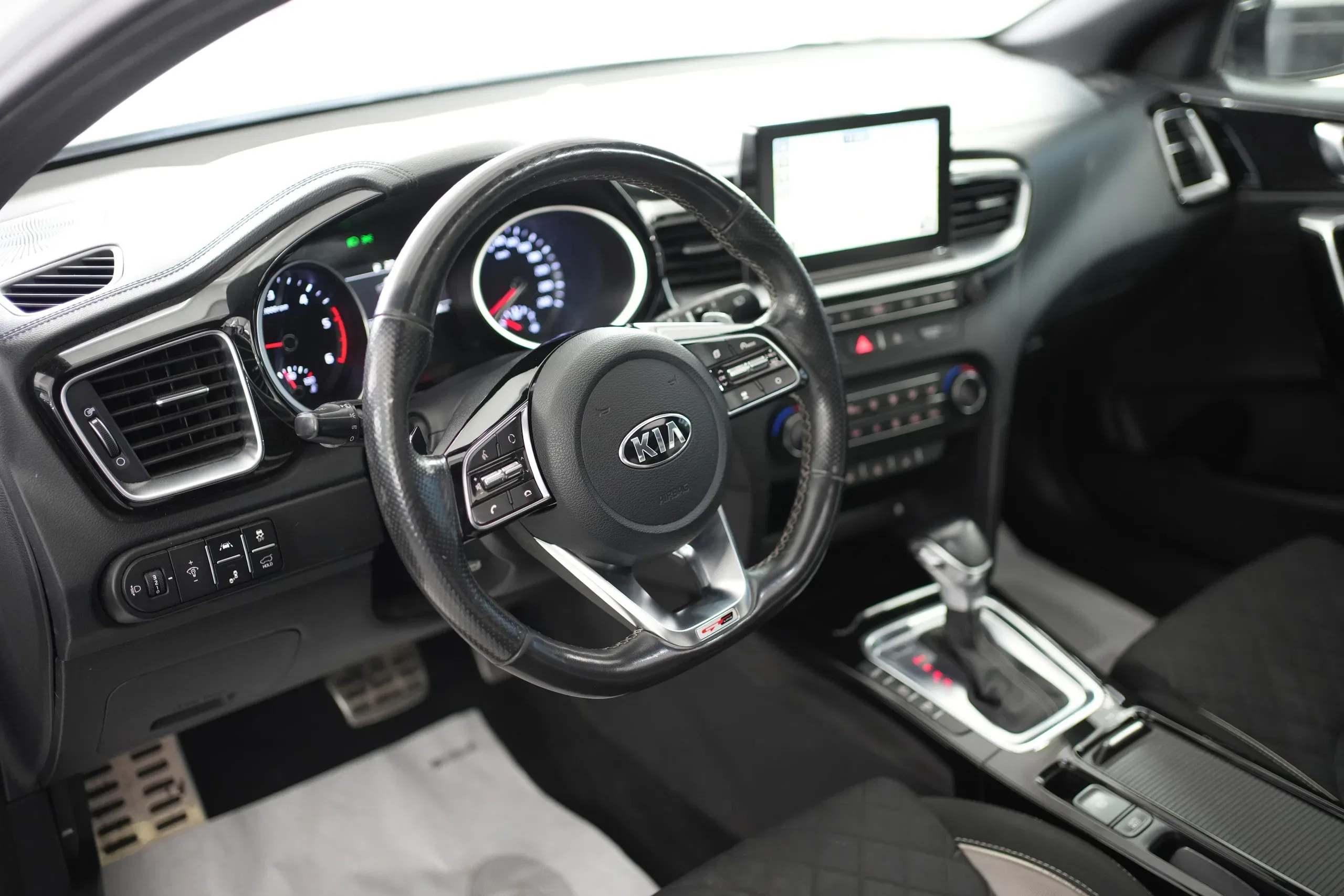 Kia ProCeed / pro_cee'd 1.6 CRDI DCT GT Line + Tetto apribile foto 4